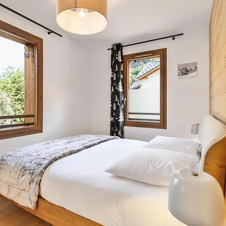 Neuf Avec Terrasse Et Garage Au Monetier-les-bains - Fr-1-808-18