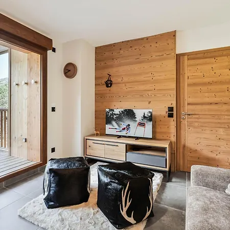 Neuf Avec Terrasse Et Garage Au Monetier-les-bains - Fr-1-808-18