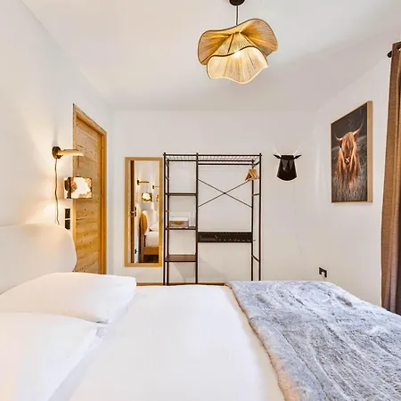 Neuf Avec Terrasse Et Garage Au Monetier-les-bains - Fr-1-808-18
